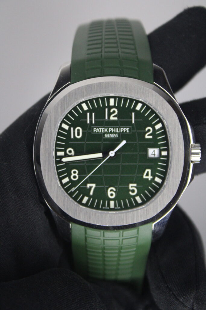 Super Clone Patek Phillipe Aquanaut Green 5168G 42mm