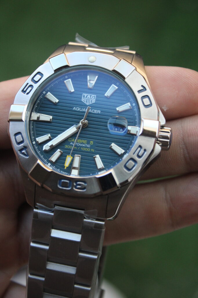 Tag heuer Aquaracer Calibre 5 Blue dial