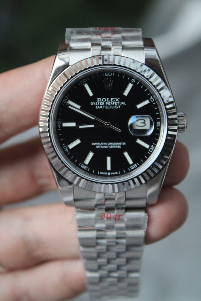 Rolex Date Just Jubilee Black dial 41mm